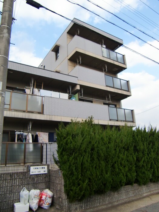 ＰＡＴＩＯ楠の物件外観写真