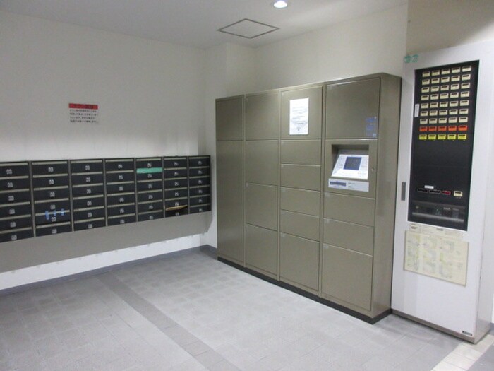 パルテノンリンデンの物件外観写真