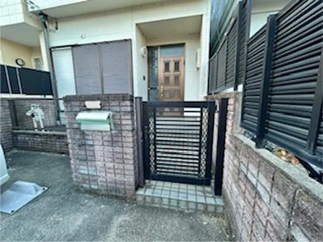 大谷町貸家の物件外観写真