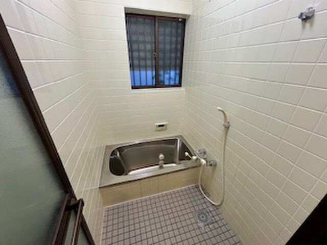 大谷町貸家の物件内観写真