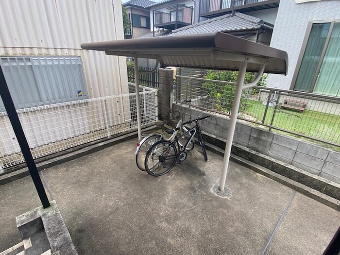 サニーハウスの物件外観写真