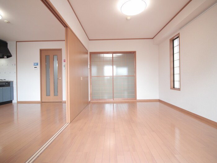 クレストハイム引山の物件内観写真