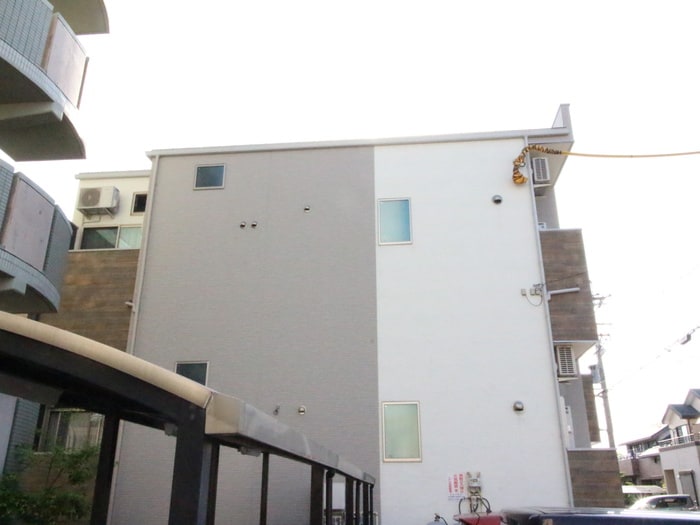 カシミール本陣の物件外観写真