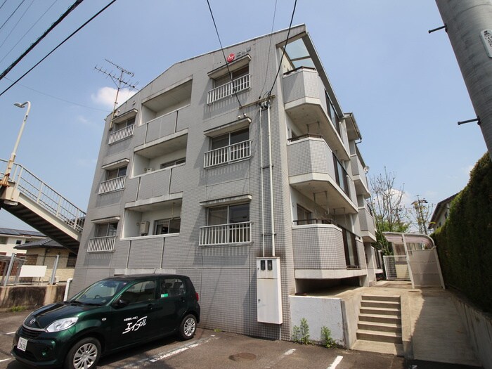 レーベン美里の物件外観写真