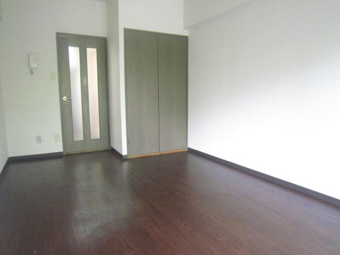 ハウザー高畑の物件内観写真