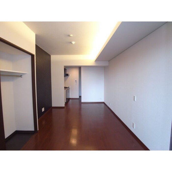 ロイジェント栄の物件内観写真