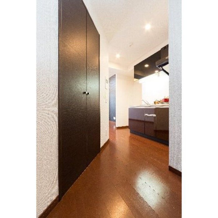 ロイジェント栄の物件内観写真