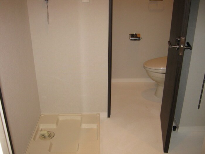 ロイジェント栄の物件内観写真