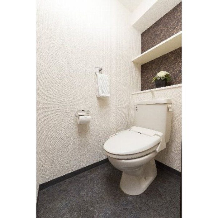 ロイジェント栄の物件内観写真