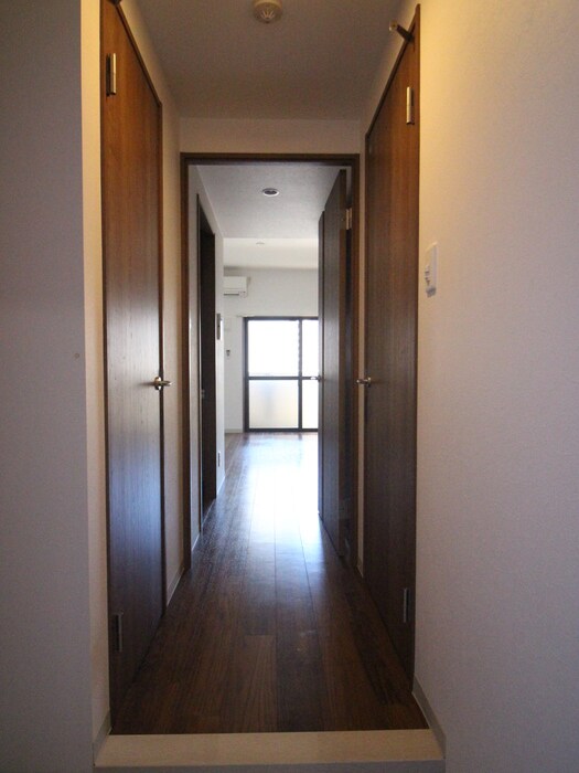 ヴィラエーデル名駅の物件内観写真