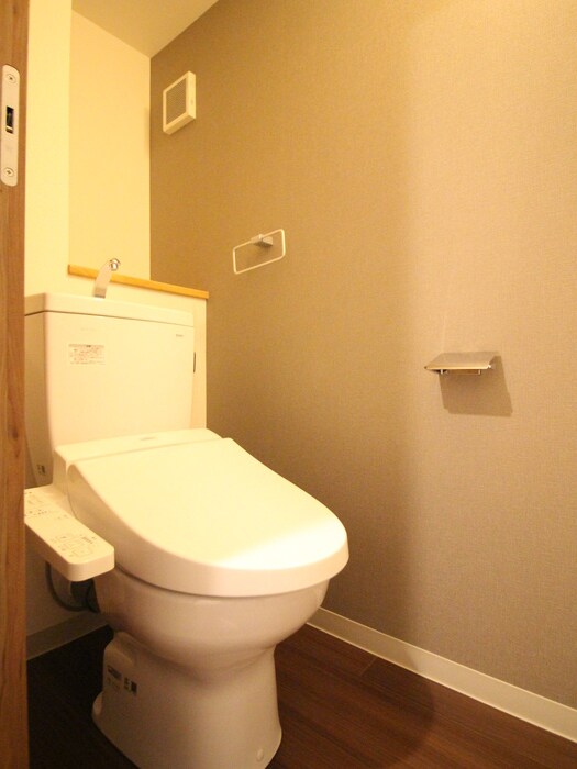 ヴィラエーデル名駅の物件内観写真