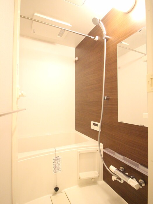 ヴィラエーデル名駅の物件内観写真