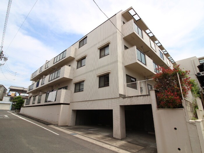 ルピネス亀の井の物件外観写真