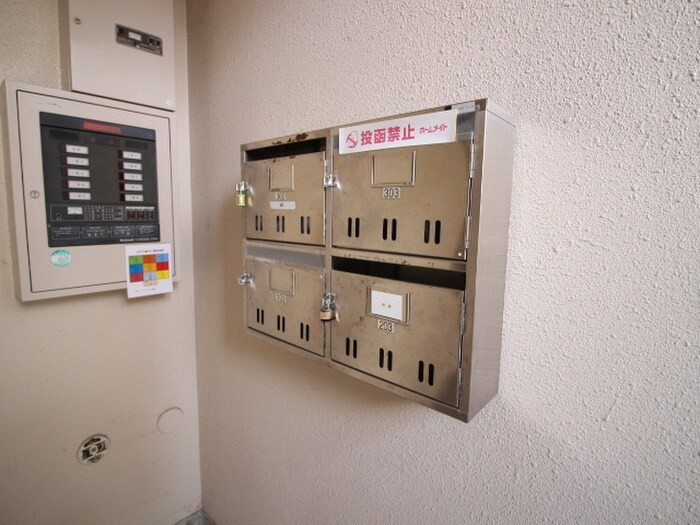 ルピネス亀の井の物件外観写真