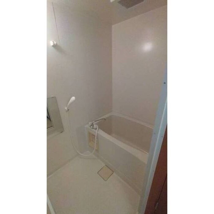 ルミエールＥの物件内観写真