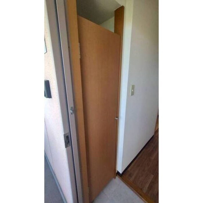 ルミエールＥの物件内観写真