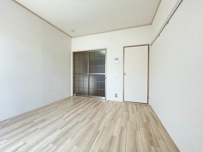 リベ－ル名東の物件内観写真