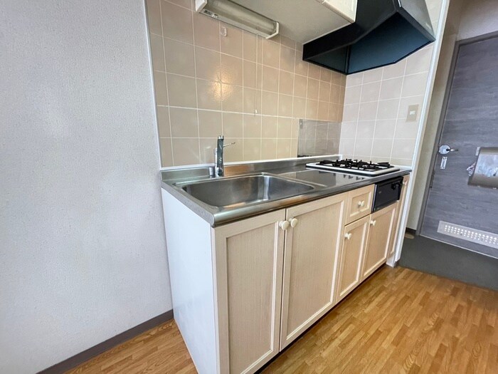 リベ－ル名東の物件内観写真