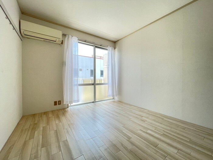 リベ－ル名東の物件内観写真