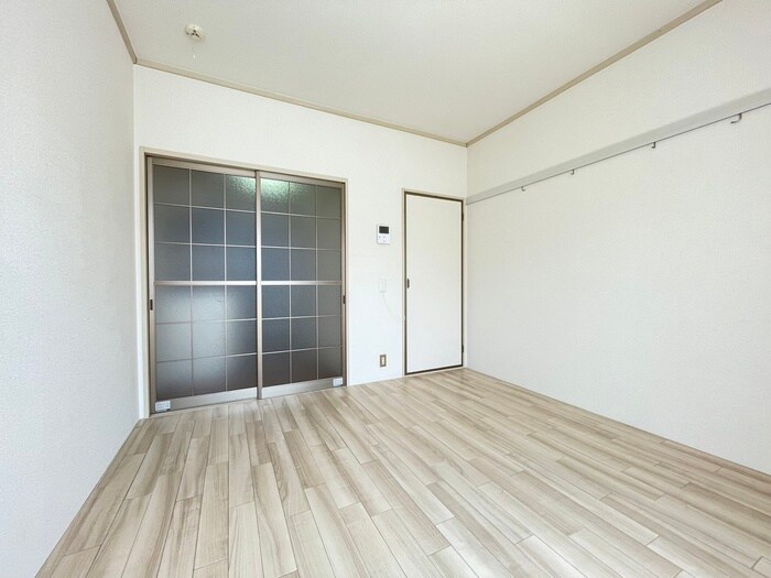 リベ－ル名東の物件内観写真