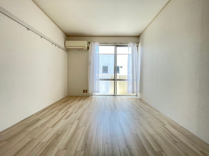 リベ－ル名東の物件内観写真