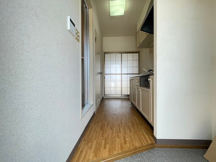 リベ－ル名東の物件内観写真