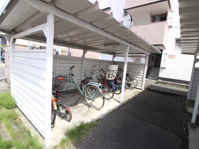 サンメゾン一ツ木の物件外観写真