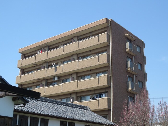 グラシャスベル広幡の物件外観写真