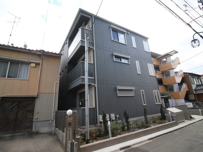 シュヴァルの物件外観写真