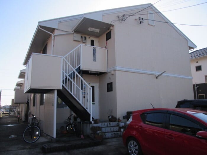 セジュ－ルスギモトＡの物件外観写真