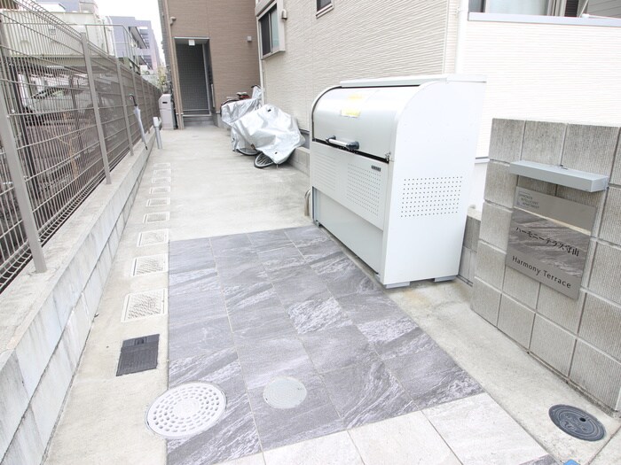 ハーモニーテラス守山の物件外観写真