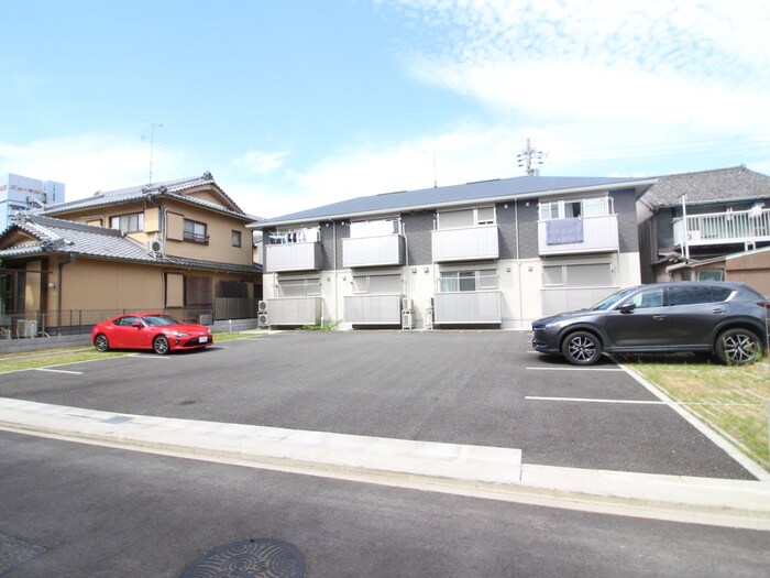 レイズハウスの物件外観写真