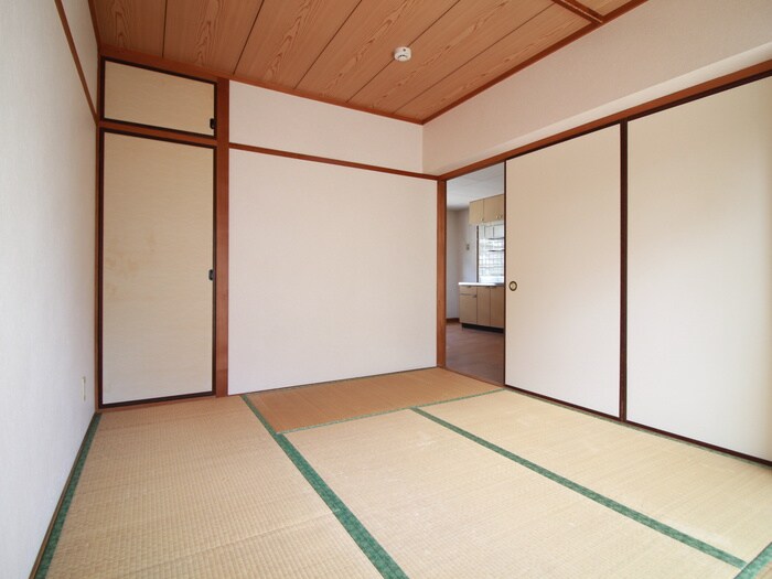 本通マンションの物件内観写真