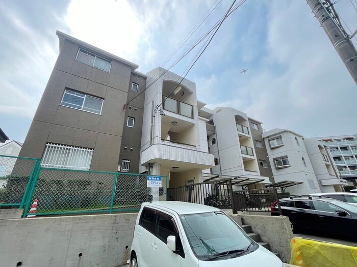 本通マンションの物件外観写真
