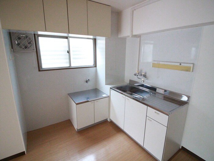 モアナヒルズ一社の物件内観写真