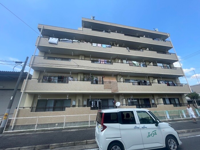 OS・SKYマンション植田南の物件外観写真