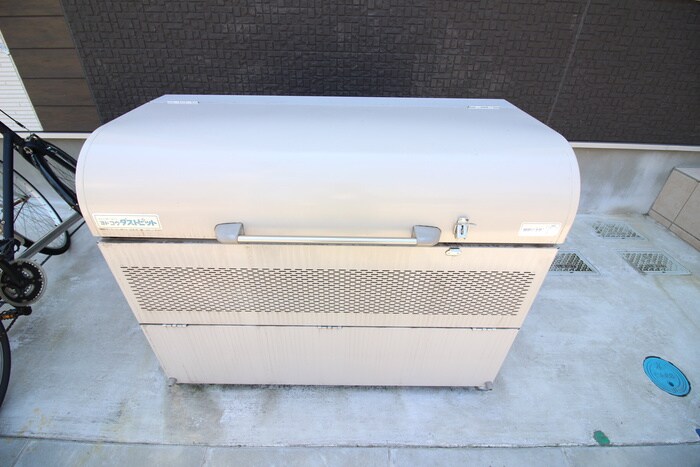 プライム下坂の物件外観写真