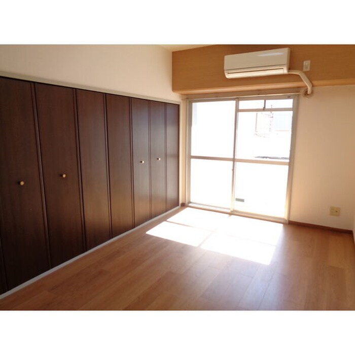 ガーデンコート新栄の物件内観写真