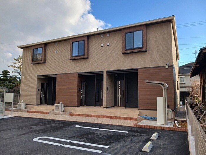 エテルノフィオーレの物件外観写真