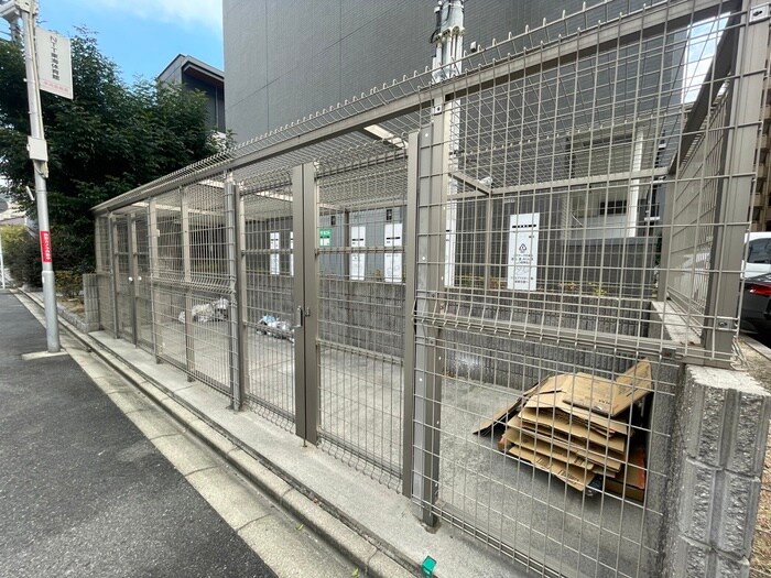 スカイコート千代田の物件外観写真