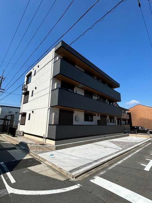 セレスティア京田の物件外観写真