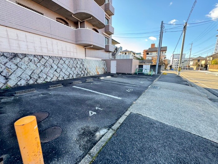 正和マンションの物件外観写真