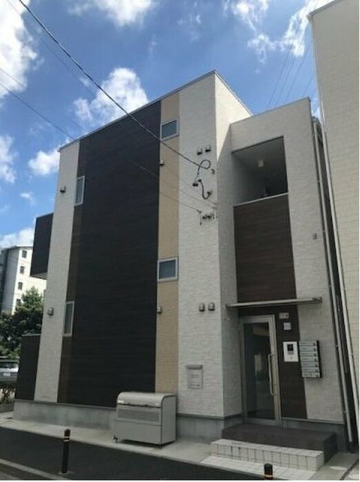 ユグドラシル高畑の物件外観写真