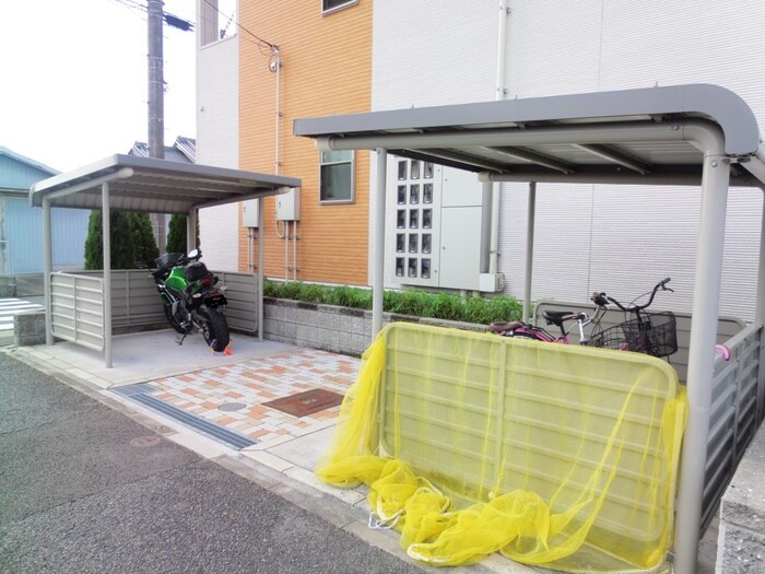 エターナルⅠの物件外観写真