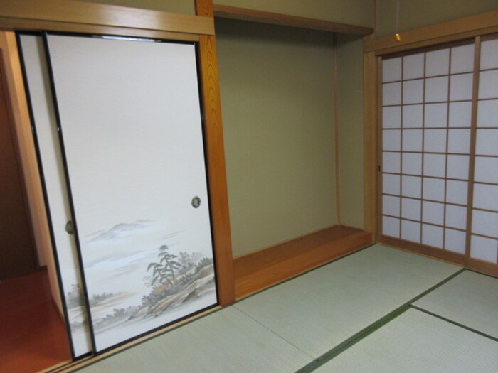 高間町貸家の物件内観写真