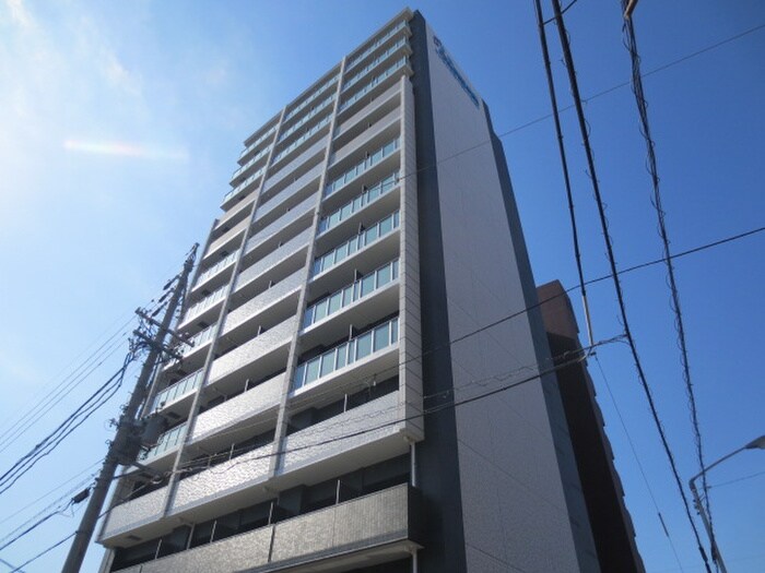 ﾌﾟﾚｻﾝｽ名古屋STATIONサティナの物件外観写真