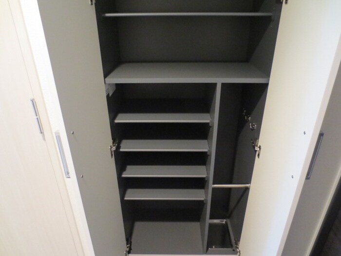 ﾌﾟﾚｻﾝｽ名古屋STATIONサティナの物件内観写真