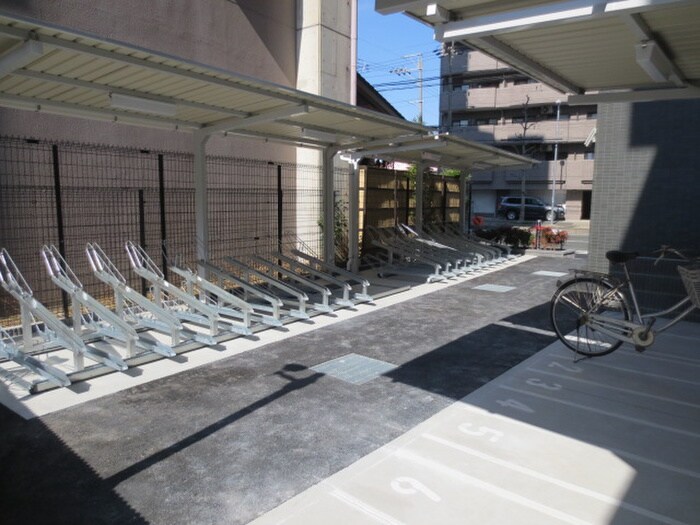 ﾌﾟﾚｻﾝｽ名古屋STATIONサティナの物件外観写真