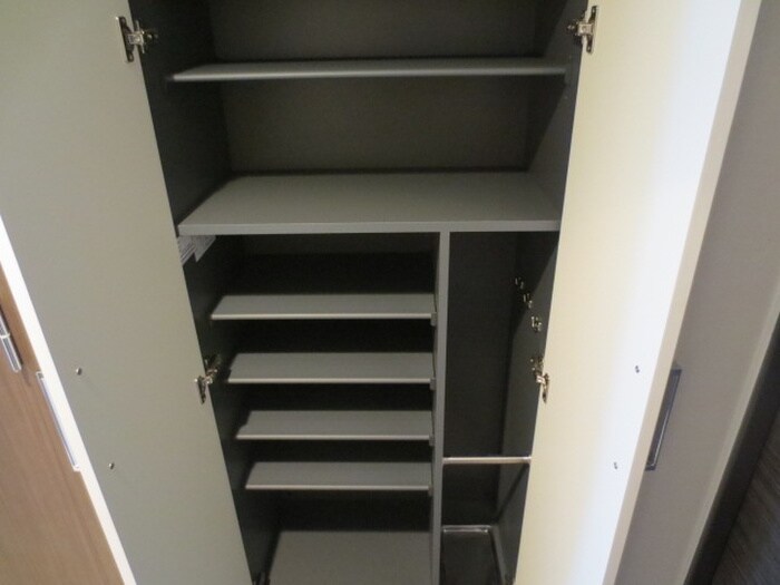 ﾌﾟﾚｻﾝｽ名古屋STATIONサティナの物件内観写真