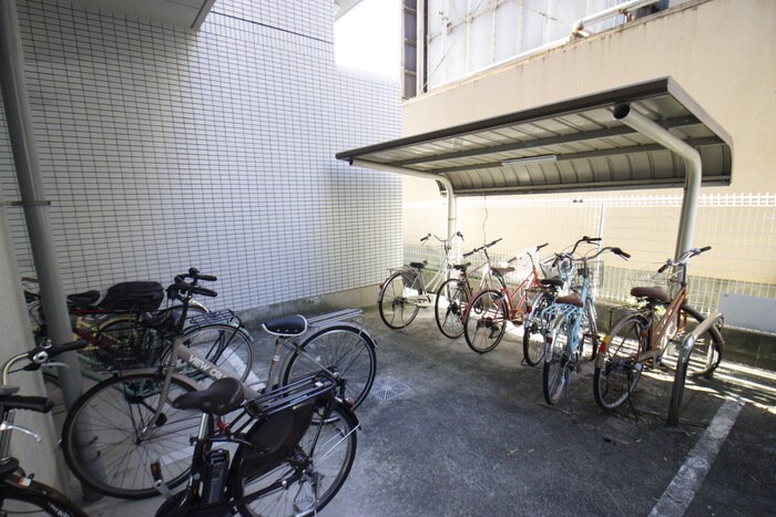 リバーブランシェの物件外観写真